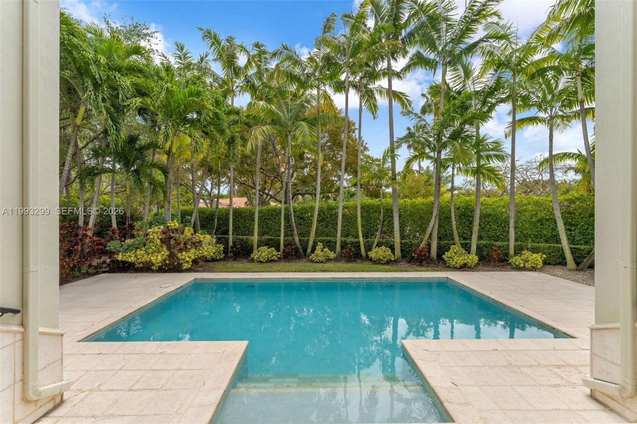 797 Ridgewood Rd , Unit ., Key Biscayne, FL 33149 Photo