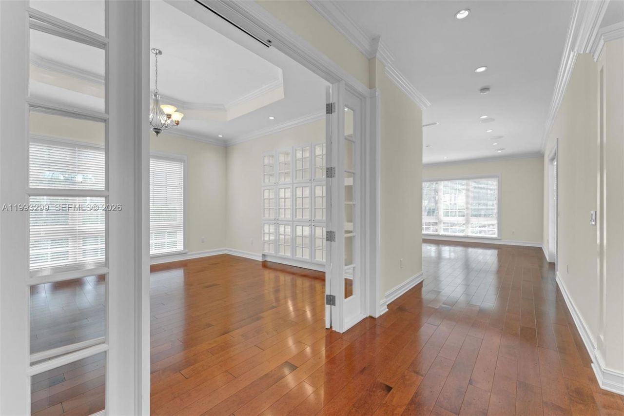 797 Ridgewood Rd , Unit ., Key Biscayne, FL 33149 Photo