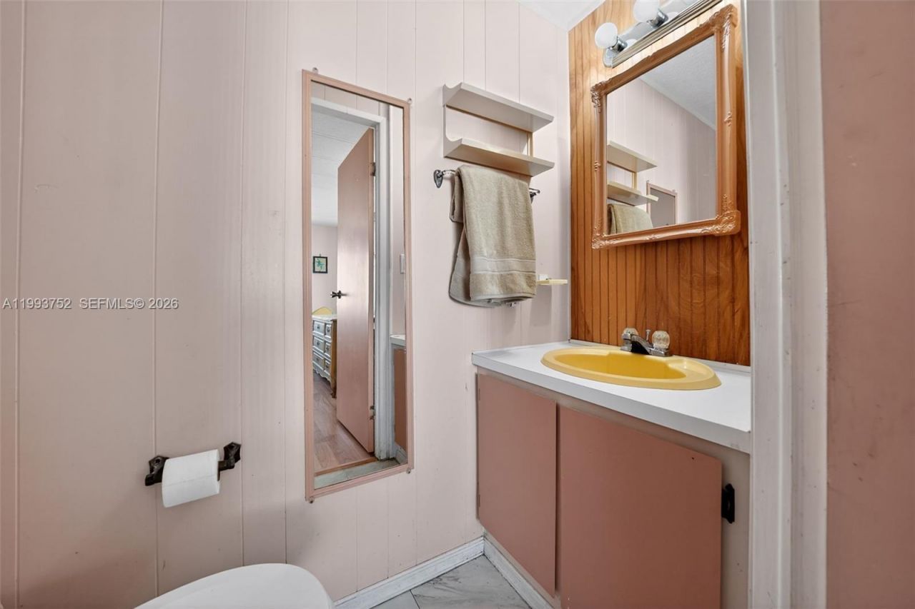 415 E Erie Drive, Fort Pierce, FL 34946 Photo