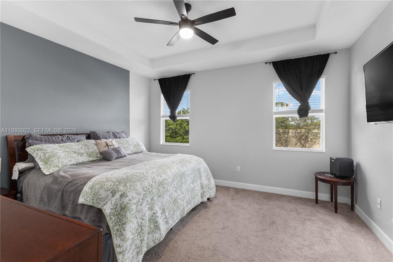 4813 NW 48th Ter , Tamarac, FL 33319 Photo