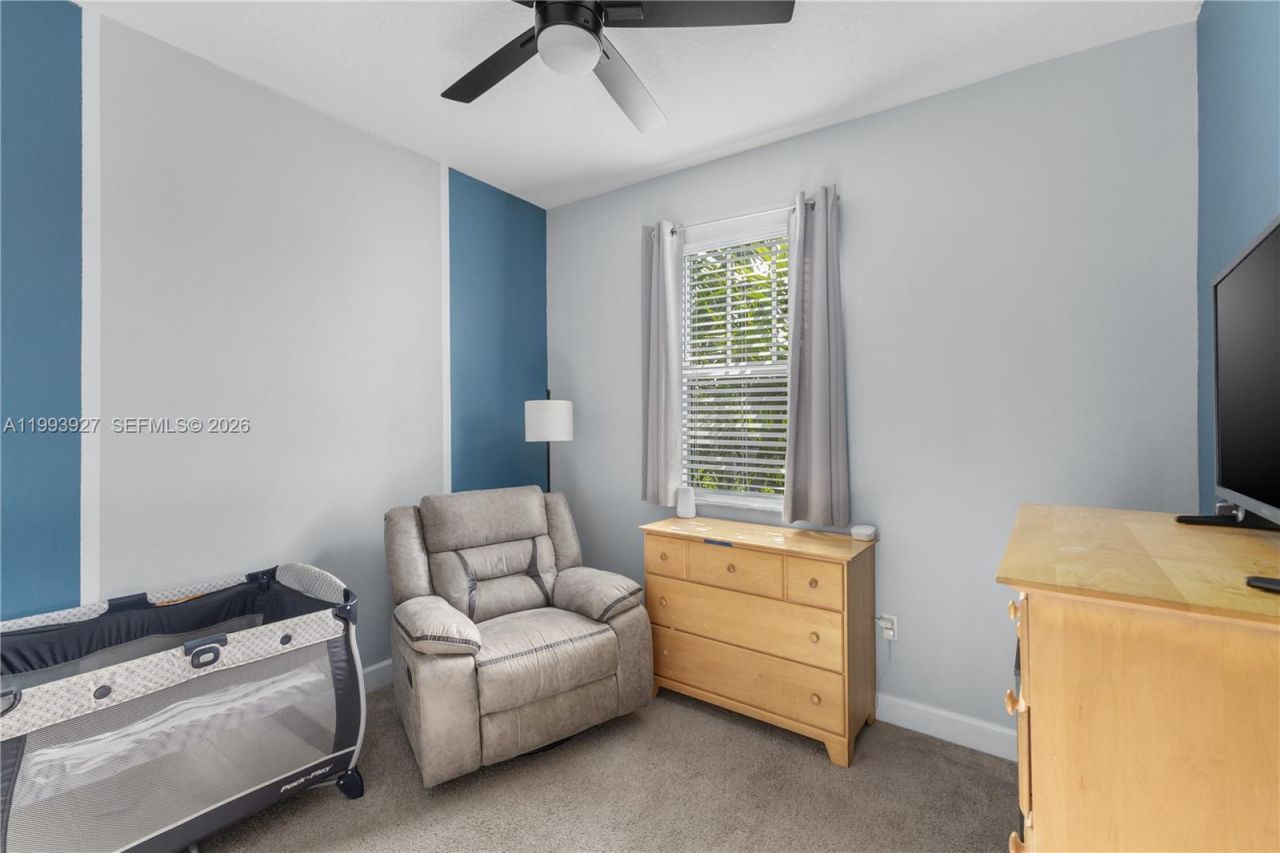 4813 NW 48th Ter , Tamarac, FL 33319 Photo