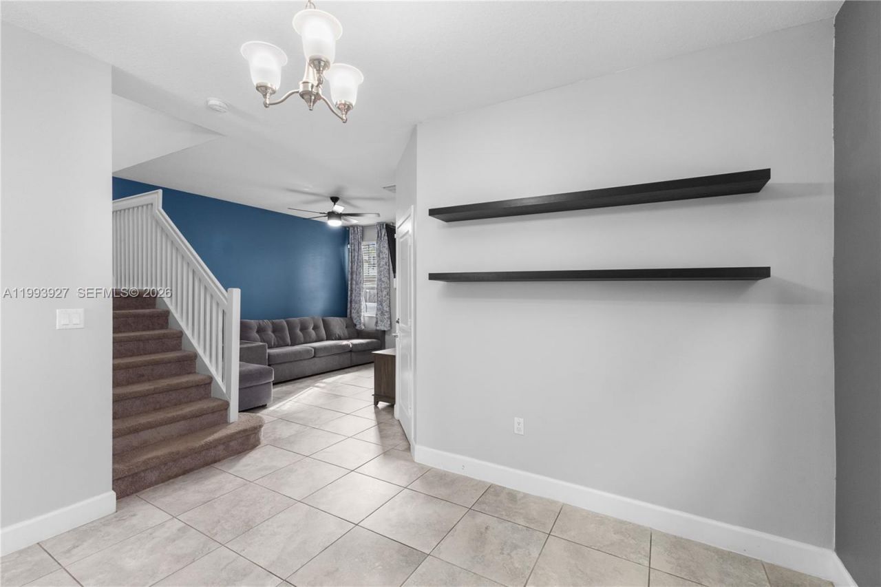 4813 NW 48th Ter , Tamarac, FL 33319 Photo