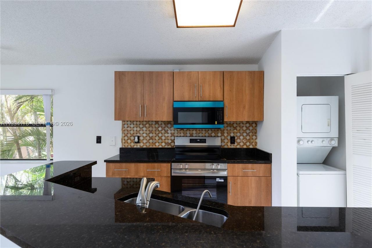 9999 Summerbreeze Dr , Unit 510, Sunrise, FL 33322 Photo