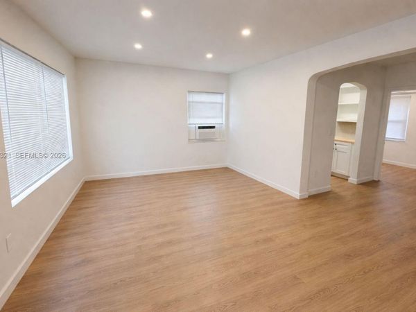 255 NW 32nd St, Unit 1, Miami, FL 33127