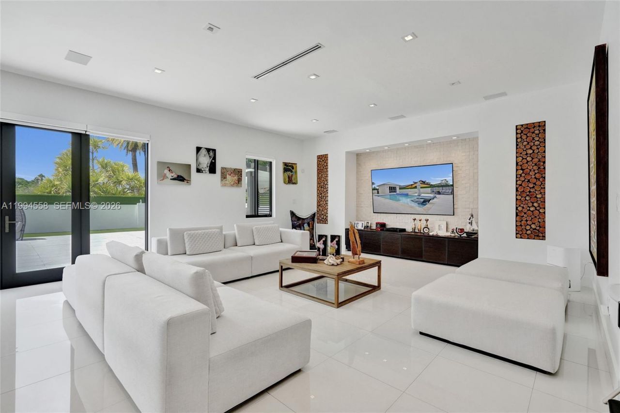 2600 SW 128th Ct, Miami, FL 33175 Photo