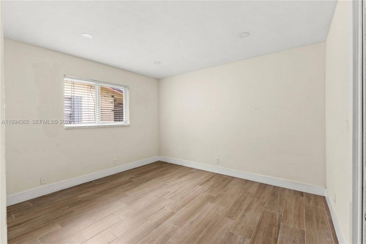 6121 SW 40th Ct , Unit B, Miramar, FL 33023 Photo