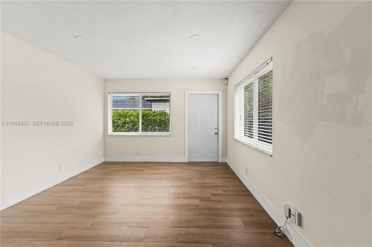 6121 SW 40th Ct , Unit B, Miramar, FL 33023 Photo