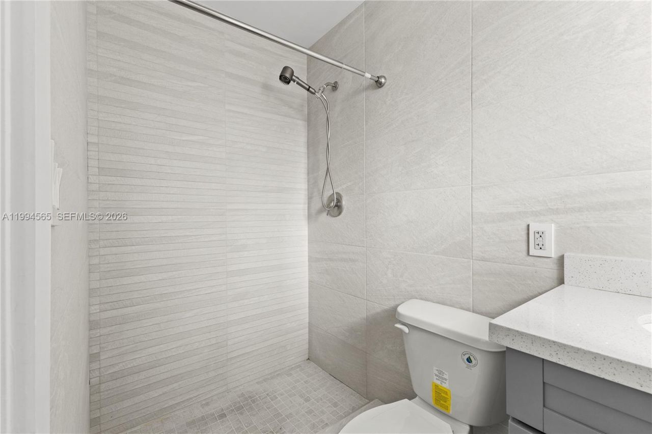 6121 SW 40th Ct , Unit B, Miramar, FL 33023 Photo