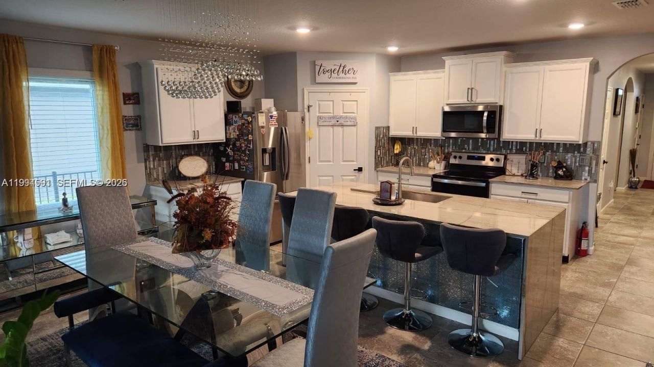 2271 SW Arlington Dr SW , Vero Beach, FL 32968 Photo