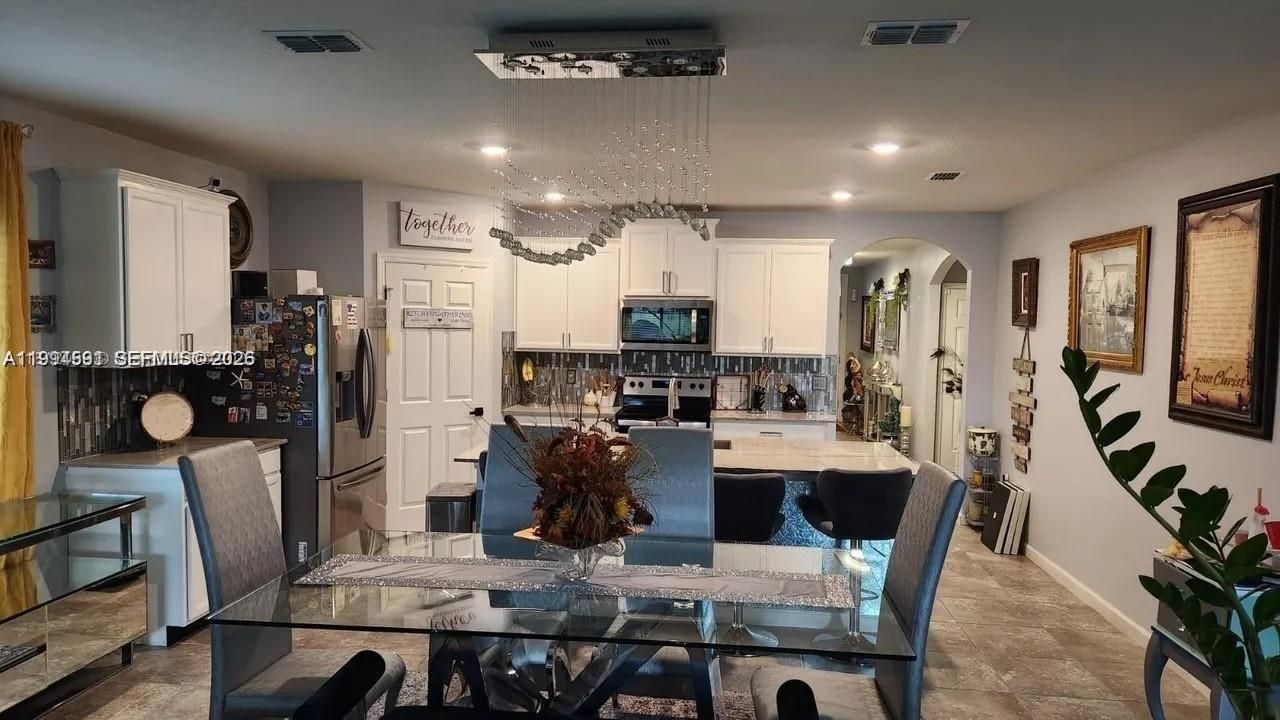 2271 SW Arlington Dr SW , Vero Beach, FL 32968 Photo