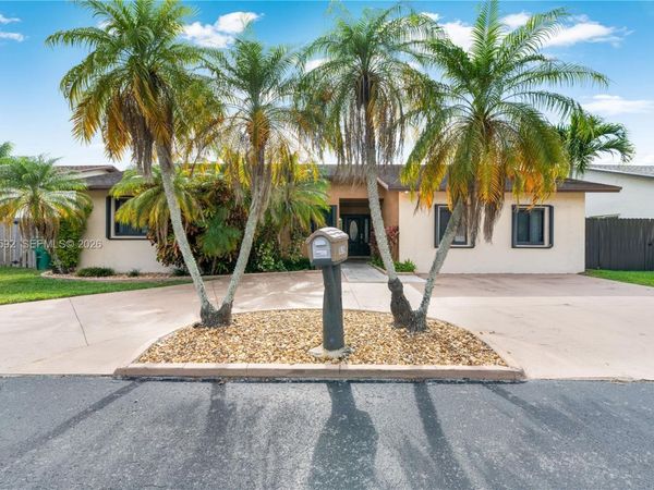 10268 SW 145th Ct , Miami, FL 33186