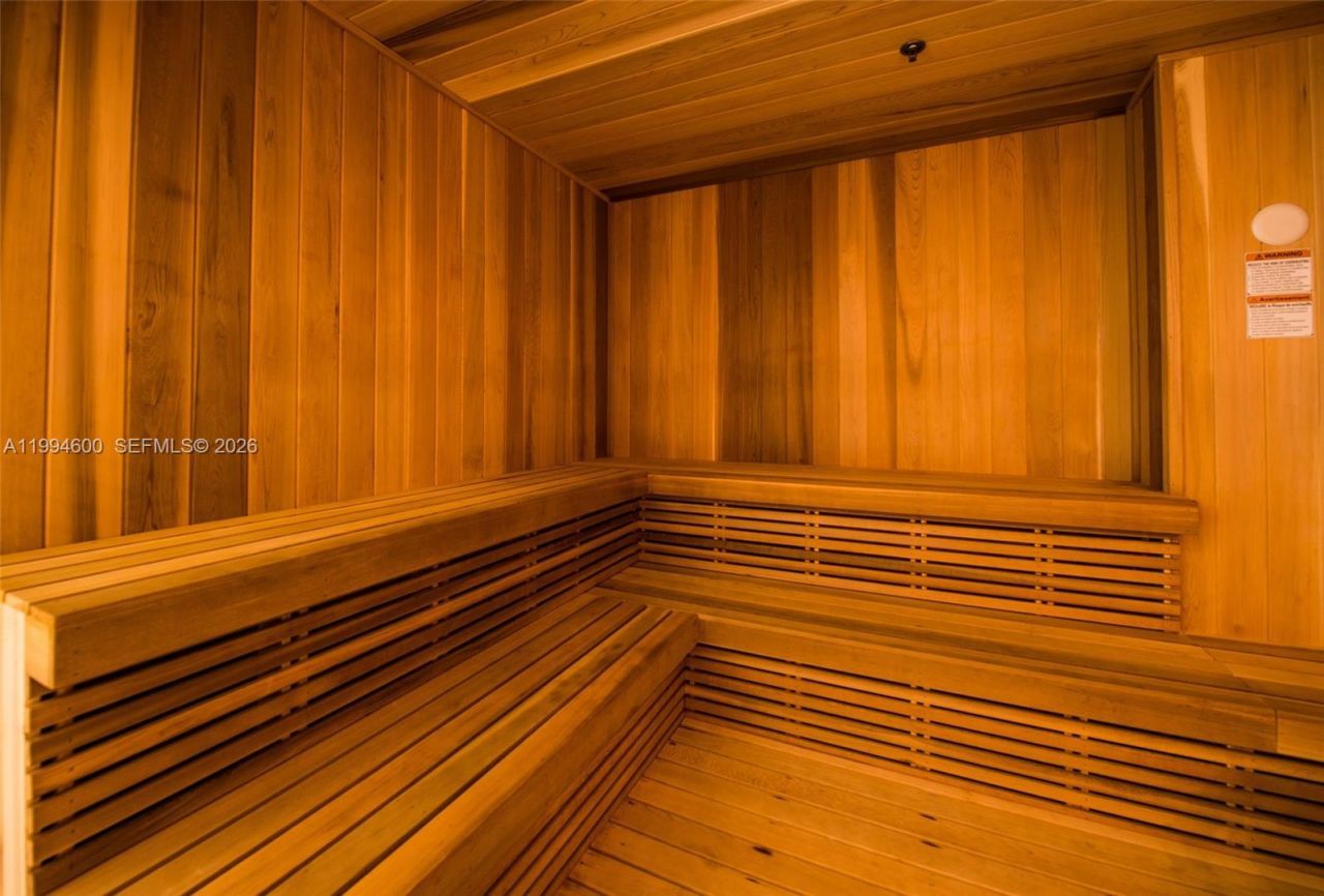 1010 Brickell Av , Unit 4203, Miami, FL 33131 Photo