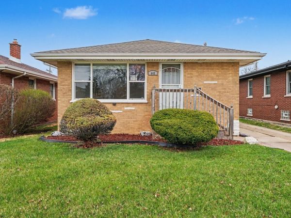 445 Luella Avenue , Calumet City, IL 60409