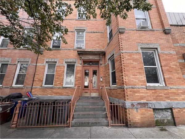 862 Woodward Avenue , Ridgewood, NY 11385