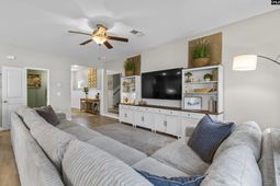 176 Bonhomme Circle photo 4