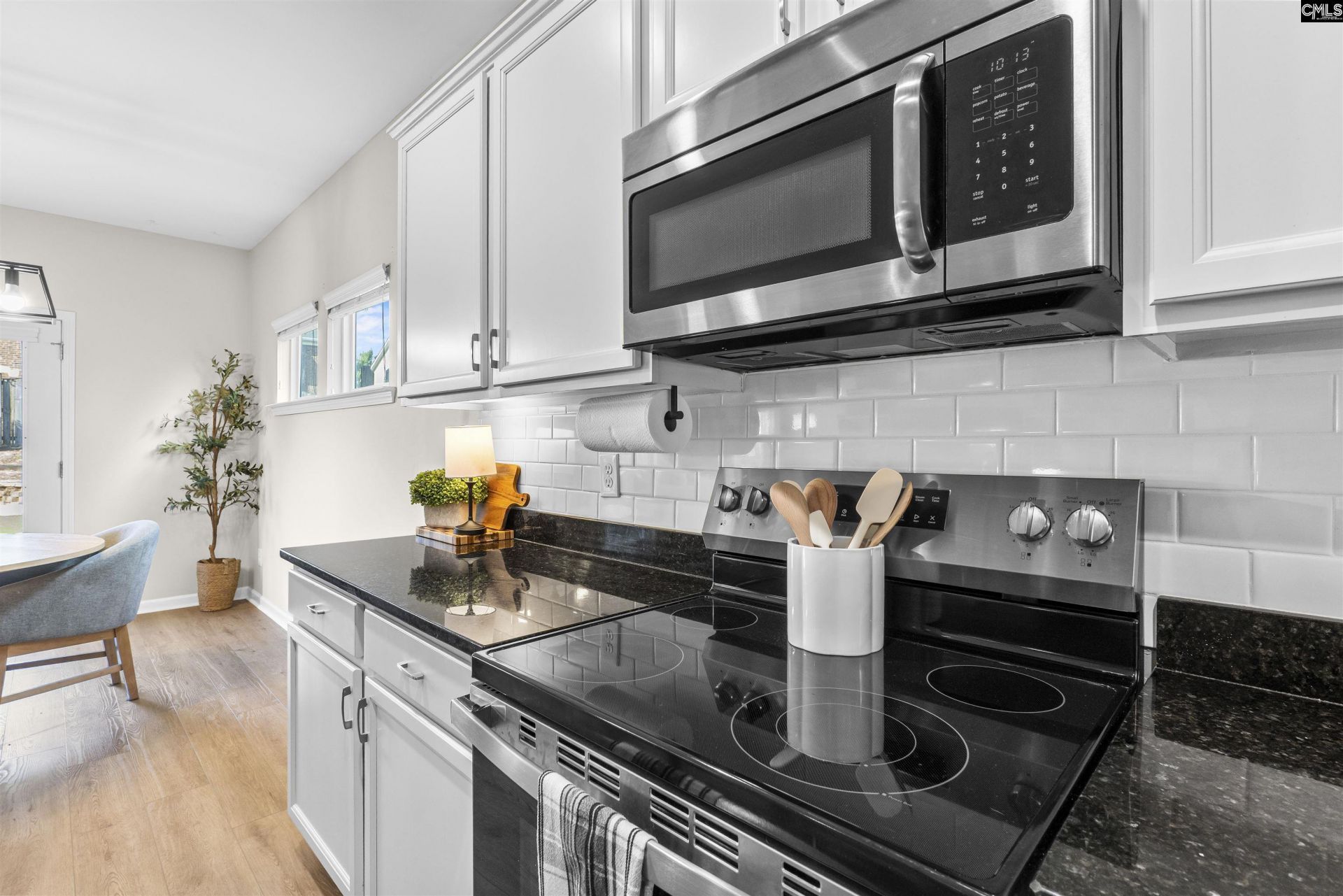 176 Bonhomme Circle Photo 9