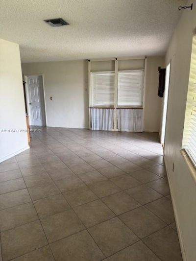 1570 NE 15th St, Homestead, FL 33033 Photo