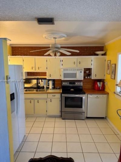 1570 NE 15th St , Homestead, FL 33033 Photo