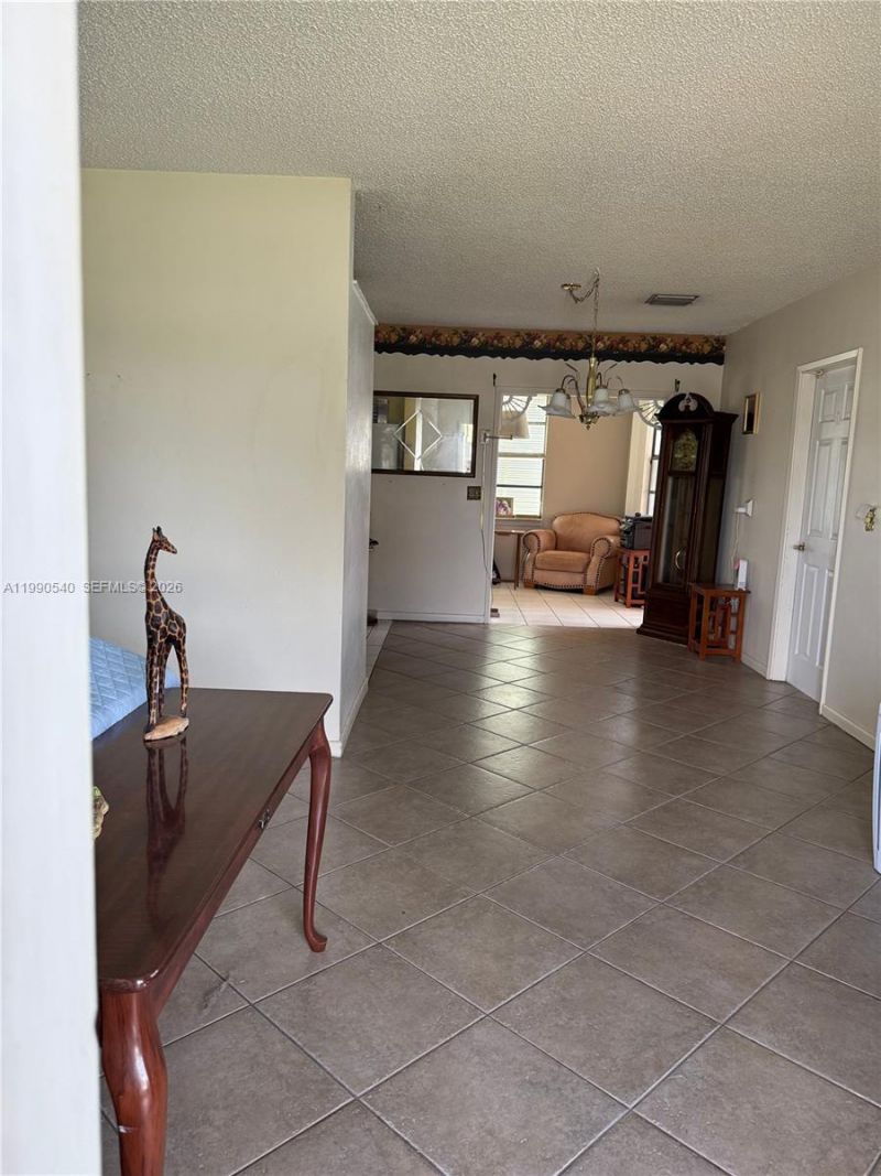 1570 NE 15th St , Homestead, FL 33033 Photo