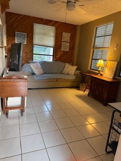 1570 NE 15th St , Homestead, FL 33033 Photo