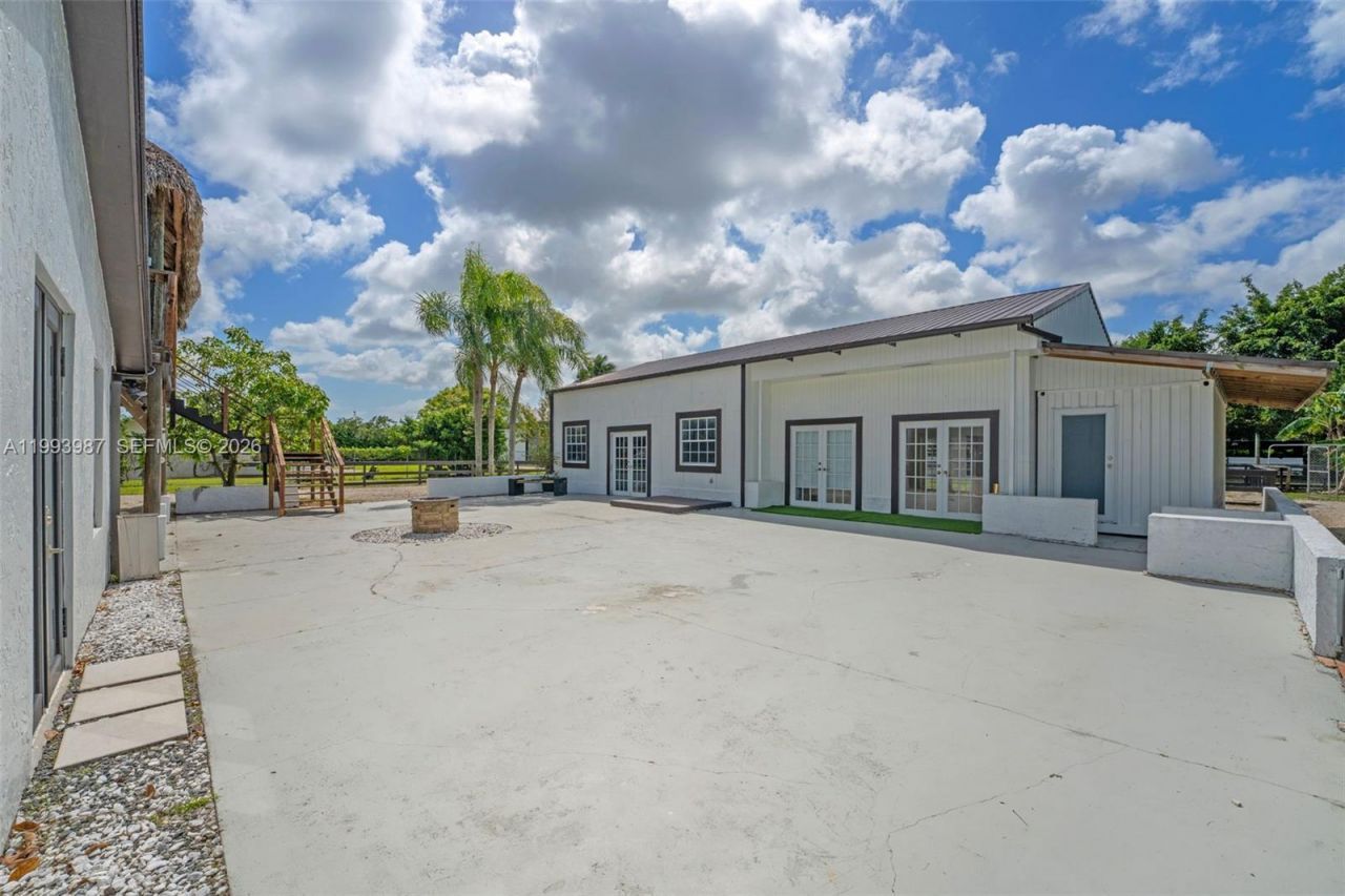 18360 SW 224th St, Miami, FL 33170 Photo