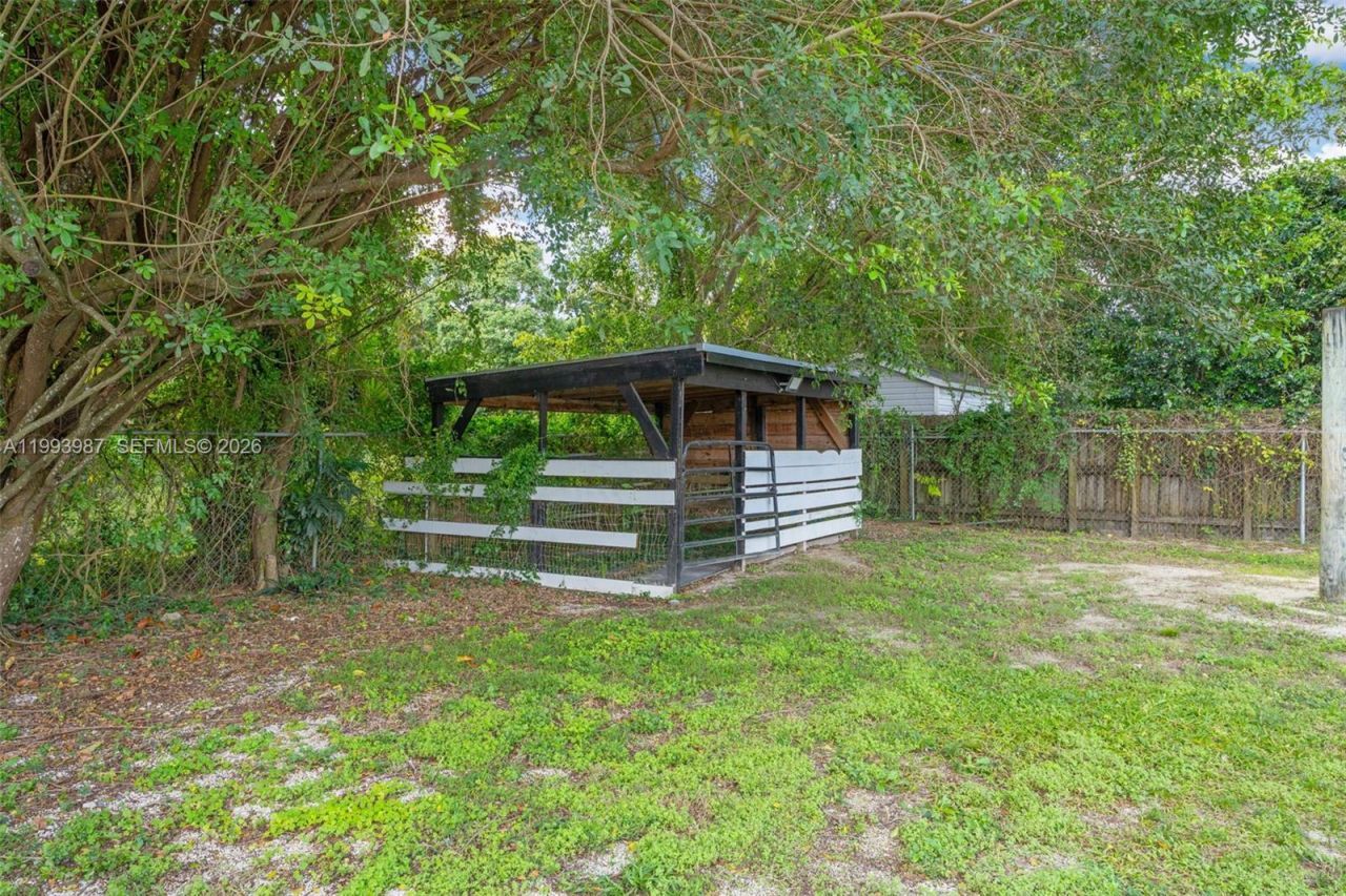 18360 SW 224th St, Miami, FL 33170 Photo