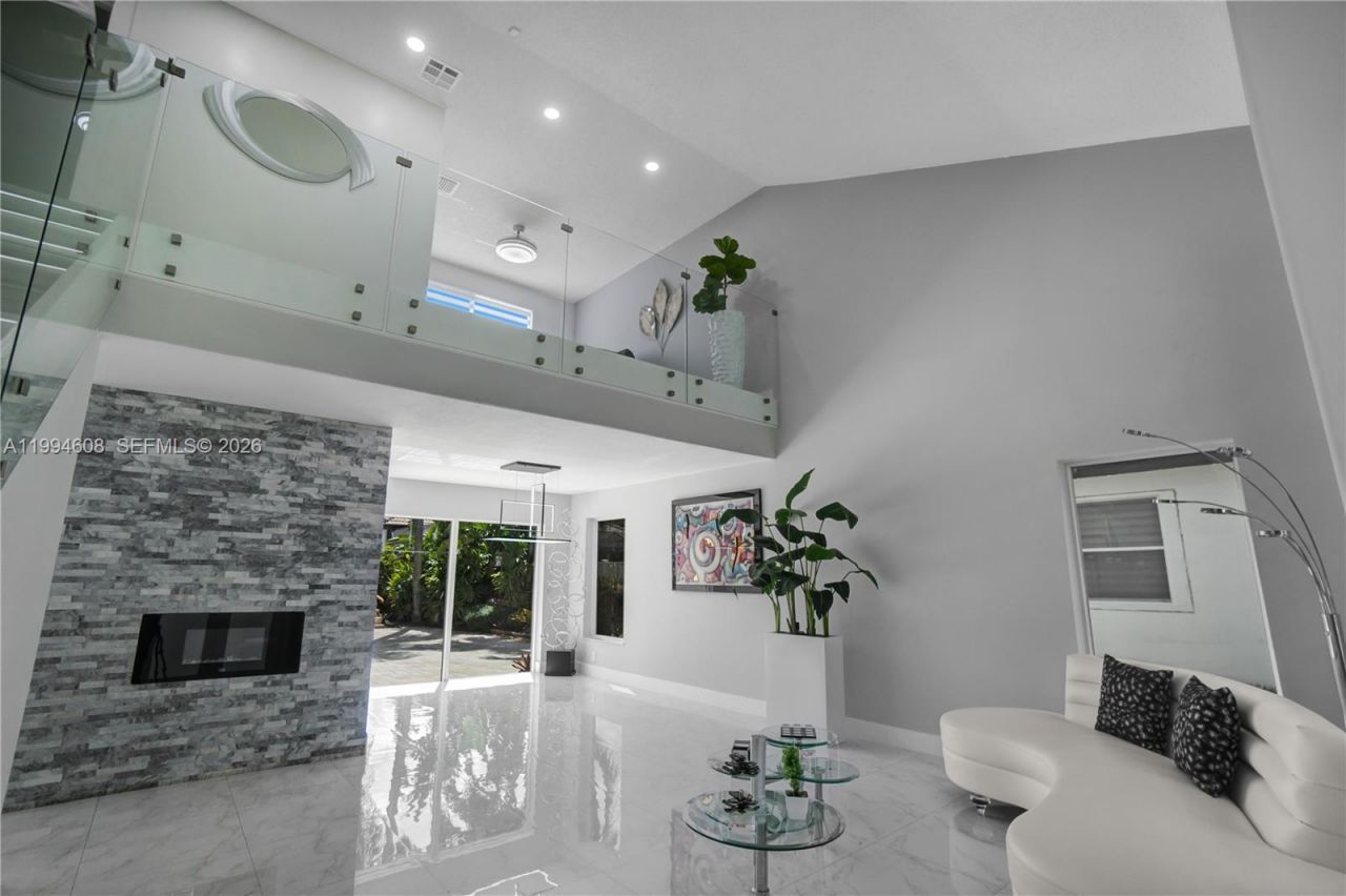 612 SW 179th Ave, Pembroke Pines, FL 33029 Photo