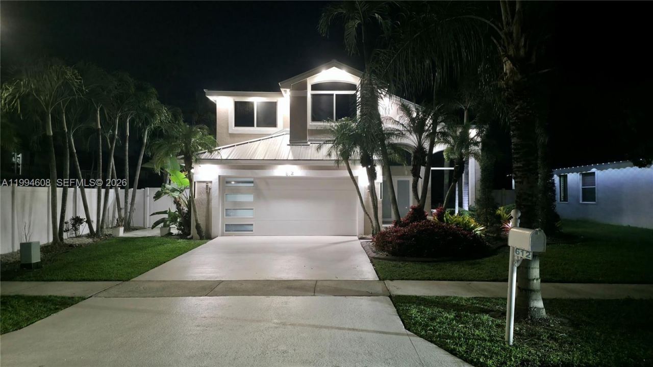 612 SW 179th Ave, Pembroke Pines, FL 33029 Photo