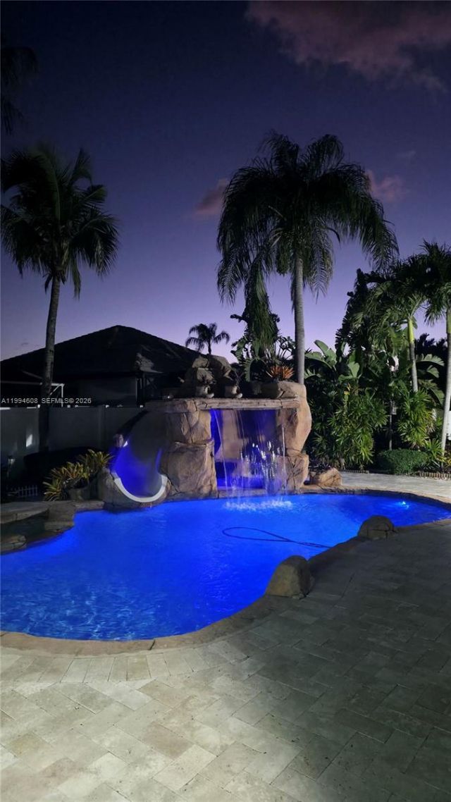 612 SW 179th Ave, Pembroke Pines, FL 33029 Photo