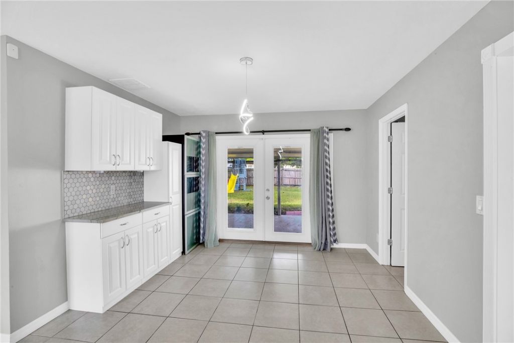 2255 15th Avenue Sw, Vero Beach, FL 32962 Photo