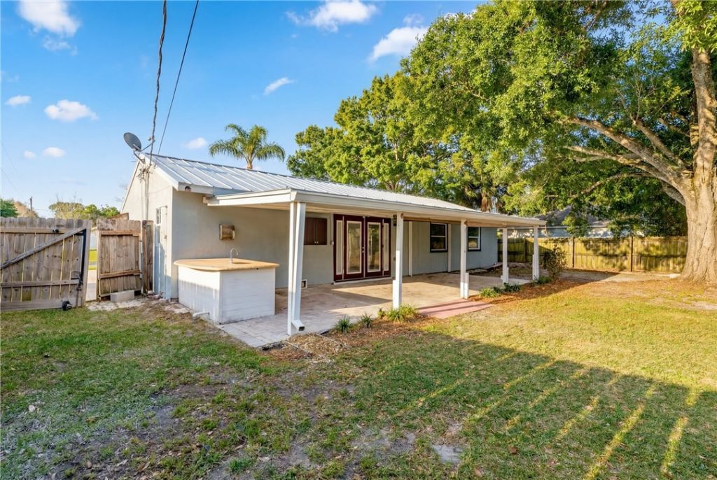 2255 15th Avenue Sw, Vero Beach, FL 32962 Photo