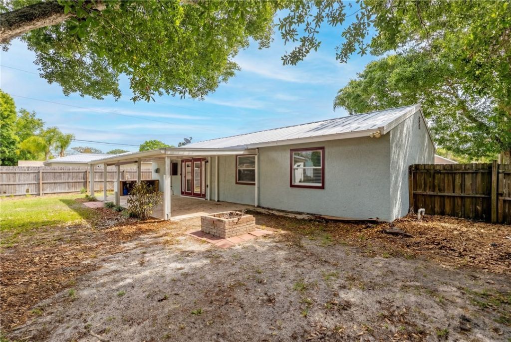 2255 15th Avenue Sw, Vero Beach, FL 32962 Photo