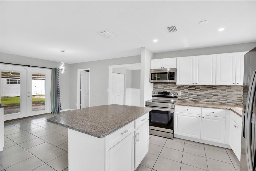 2255 15th Avenue Sw, Vero Beach, FL 32962 Photo