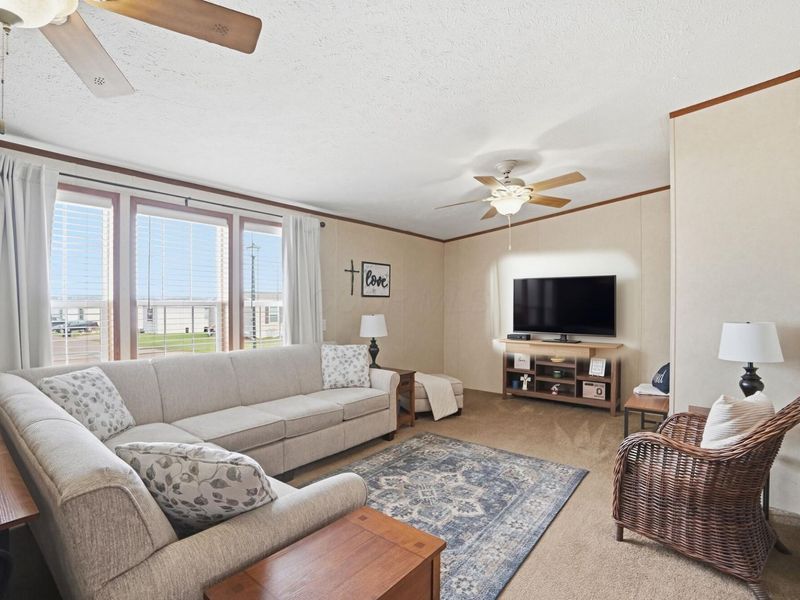 1100 Thornwood Drive SW, Unit 1007, Heath, OH 43056 Photo 11