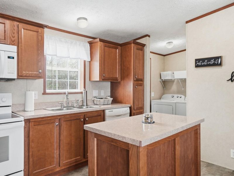 1100 Thornwood Drive SW, Unit 1007, Heath, OH 43056 Photo 16