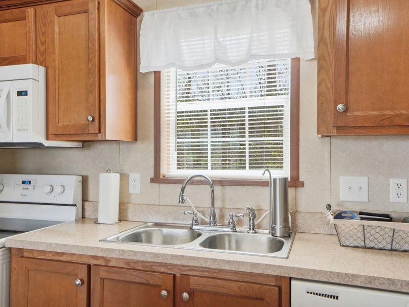 1100 Thornwood Drive SW, Unit 1007, Heath, OH 43056 Photo 17