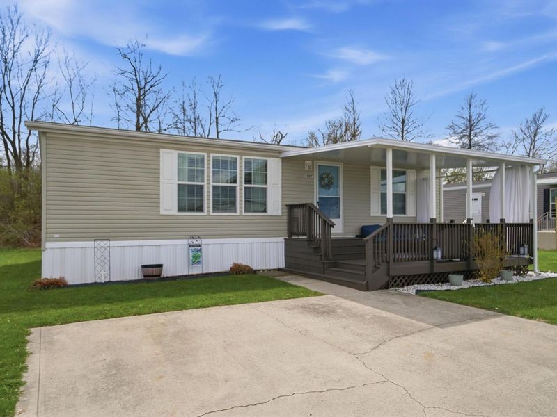 1100 Thornwood Drive SW, Unit 1007, Heath, OH 43056 Photo 2