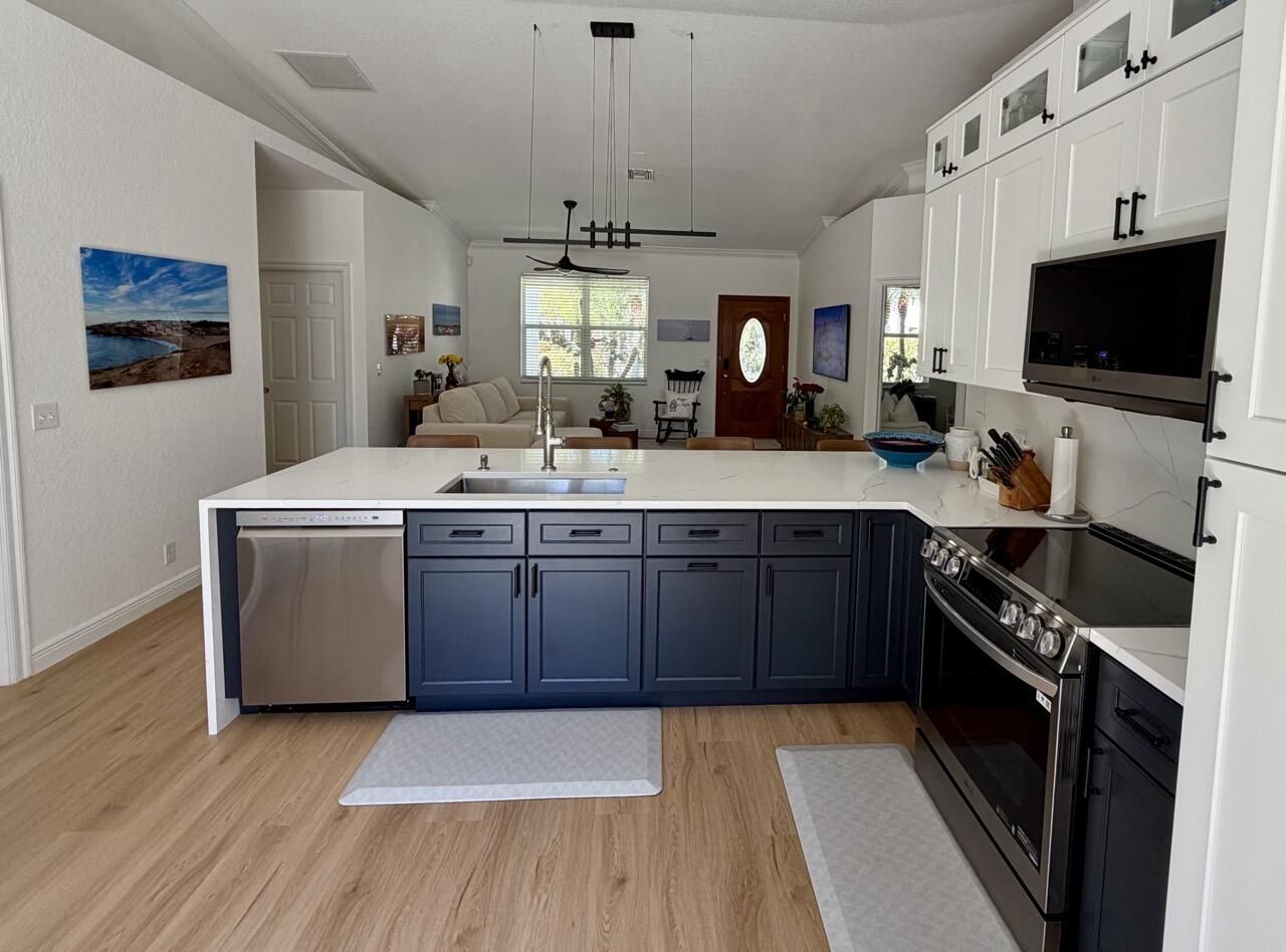 321 Princeton Drive, Lake Worth Beach, FL 33460 Photo