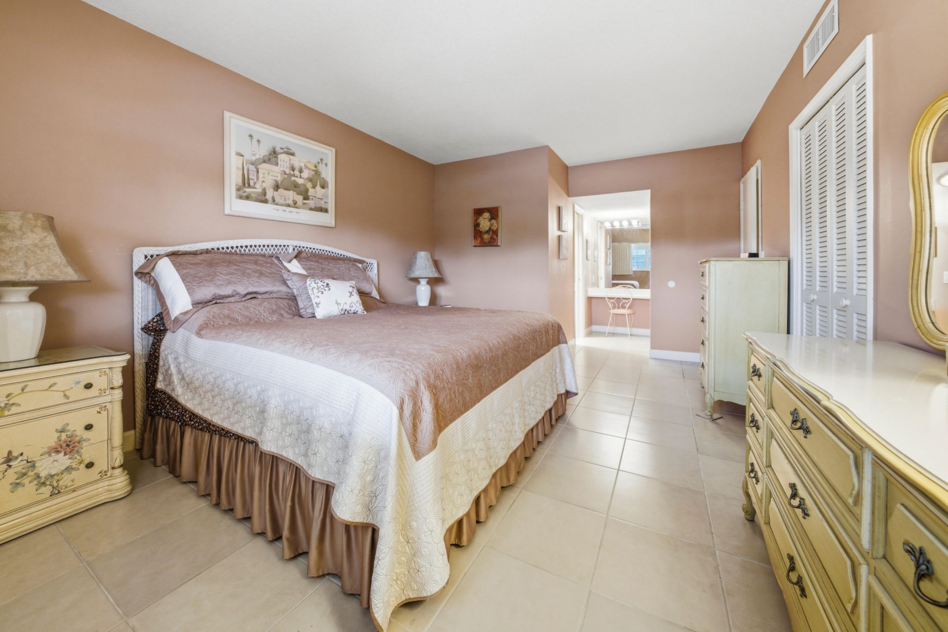 3100 N Palm Aire Drive, Unit 208, Pompano Beach, FL 33069 Photo