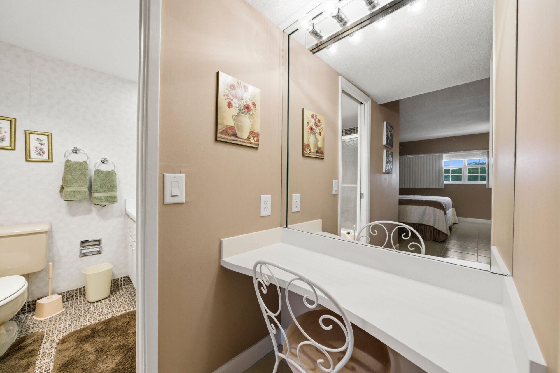 3100 N Palm Aire Drive, Unit 208, Pompano Beach, FL 33069 Photo