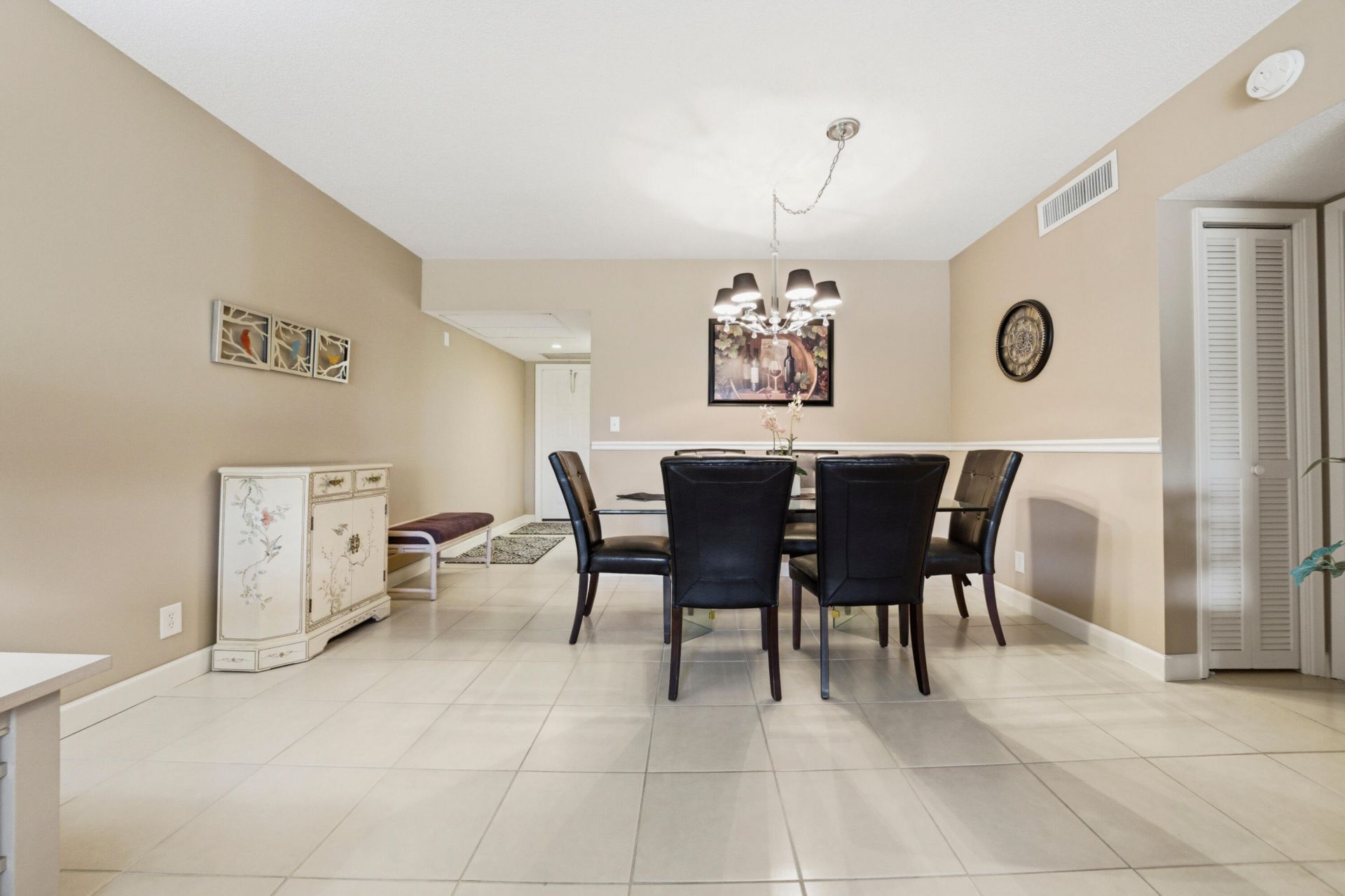 3100 N Palm Aire Drive, Unit 208, Pompano Beach, FL 33069 Photo