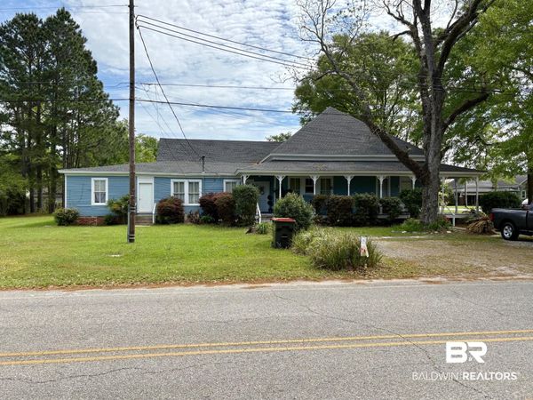 300 Mcmillan Avenue, Bay Minette, AL 36507