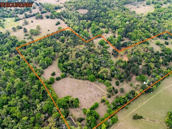 325 FCR 261 , Oakwood, TX 75855