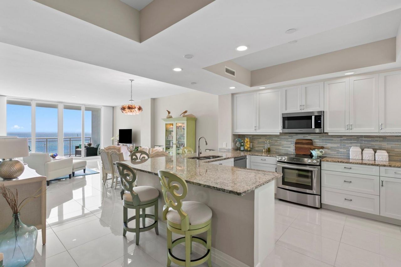 1325 Snell Isle Boulevard Ne, Unit 709, Saint Petersburg, FL 33704 Photo