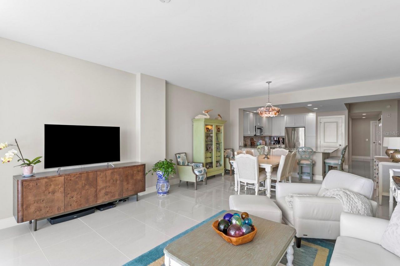 1325 Snell Isle Boulevard Ne, Unit 709, Saint Petersburg, FL 33704 Photo