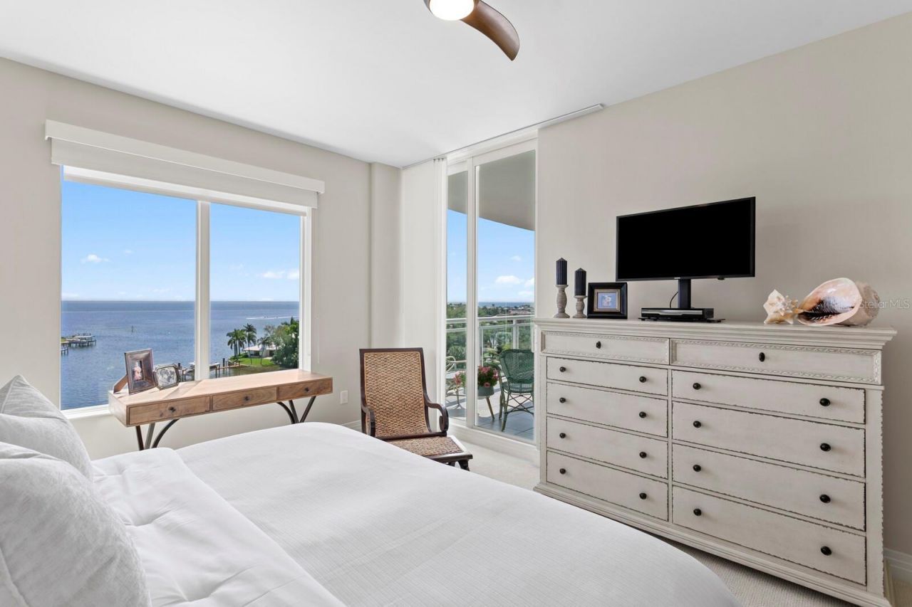 1325 Snell Isle Boulevard Ne, Unit 709, Saint Petersburg, FL 33704 Photo