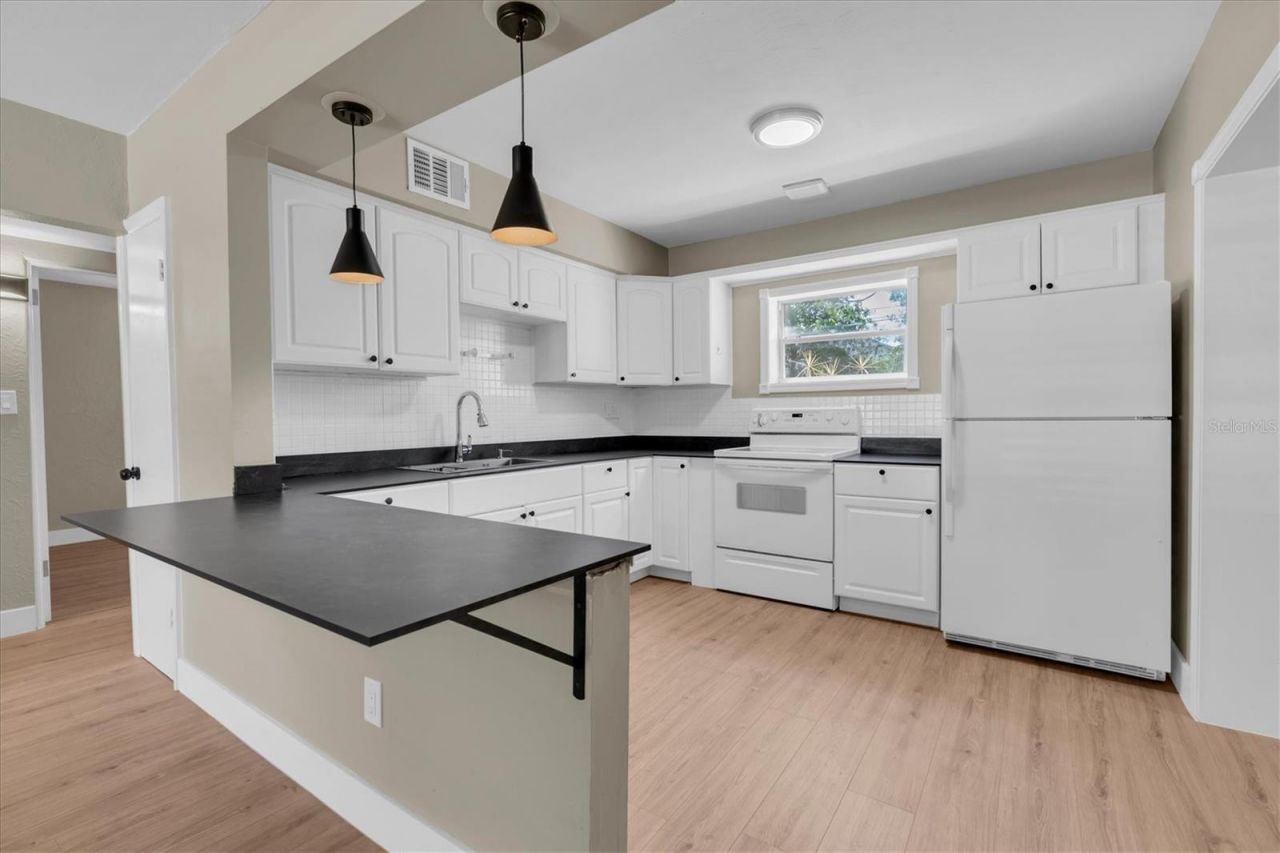 3926 40th Avenue N, Saint Petersburg, FL 33714 Photo