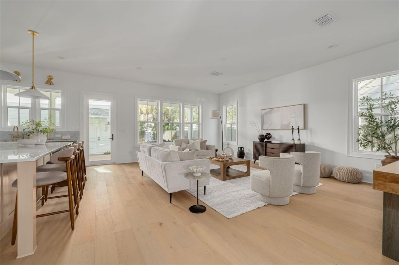 1420 14th Street N, Saint Petersburg, FL 33704 Photo