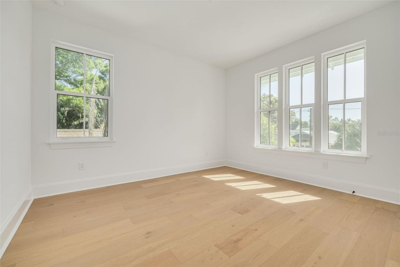 1420 14th Street N, Saint Petersburg, FL 33704 Photo