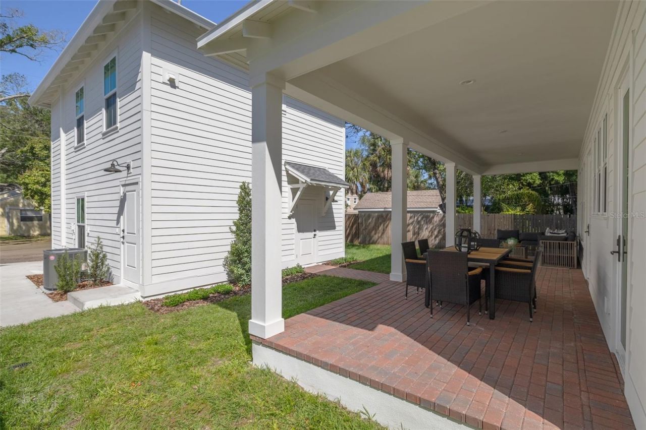 1420 14th Street N, Saint Petersburg, FL 33704 Photo